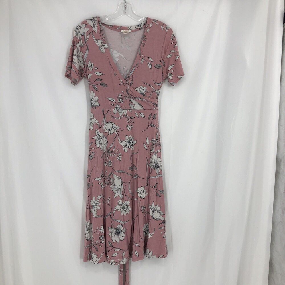 Matty M Faux Wrap Dress Floral Short Sleeve Size M Pink Midi Stretch